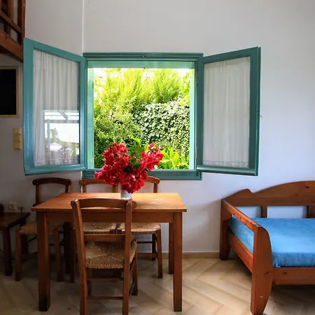 Anatoli Aparthotel 3*